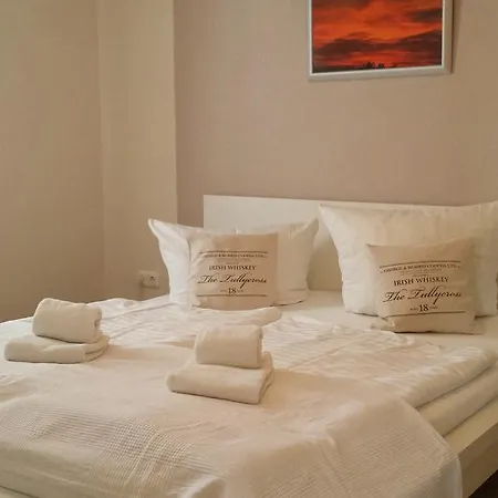 بيت للعطل Ferienhaus Luftschnapper برونلاغ