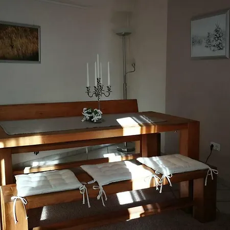 Ferienhaus Luftschnapper بيت للعطل برونلاغ